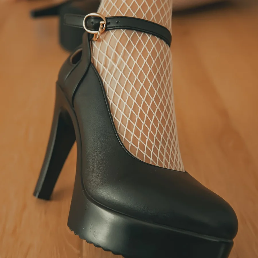 Nightfall Fishnet Stockings with Heel Detail